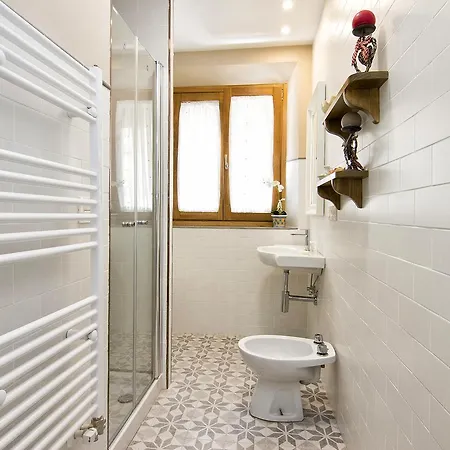 Apartment Bright & Elegant Centre 3 Bedroom