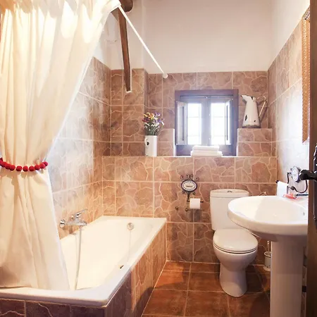 Alojamiento Rural El Cortijuelo ホテル Illora