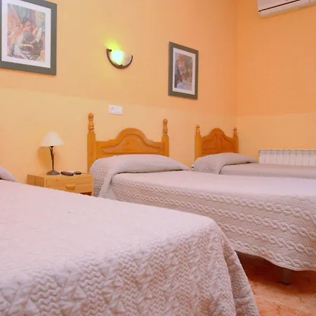 Montes Otel
