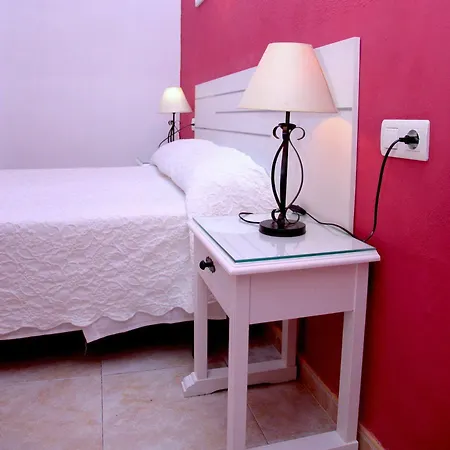 Montes Otel