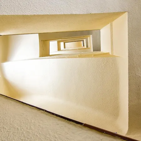 Bright & Elegant Centre 3 Bedroom