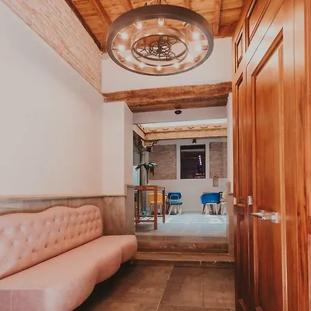 4u Hostal