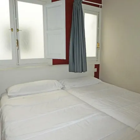 Valentina Deluxe 3000 Apartment *
