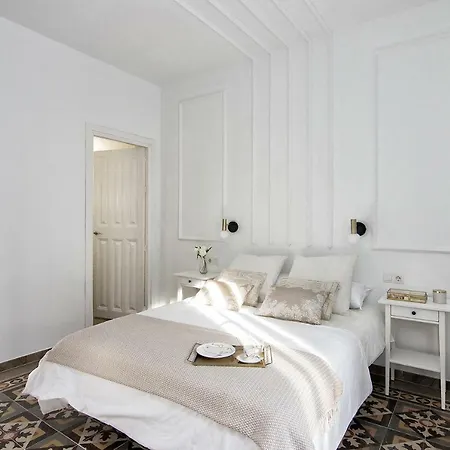 Gran Via Luxury 3br *