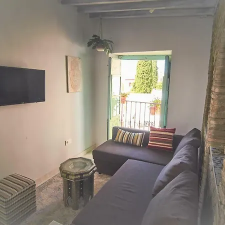 Puertas Del Albaicin Apartment *