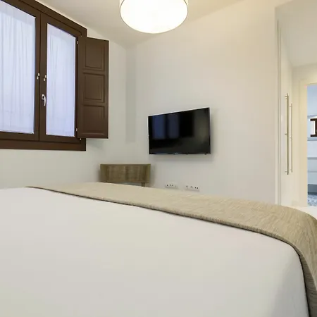 Shine Alcaiceria Apart Otel 4*