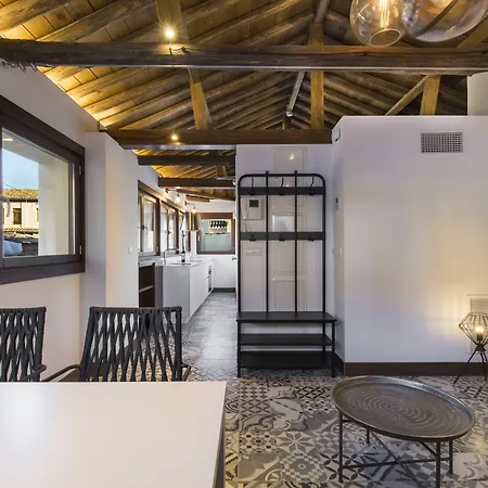 Shine Alcaiceria Apart Otel Granada