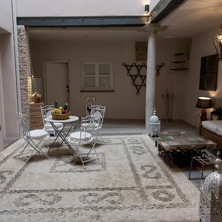 Palacio Almagra Apartamento Granada