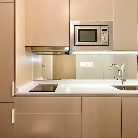 Gran Via Luxury 3br Apartment *