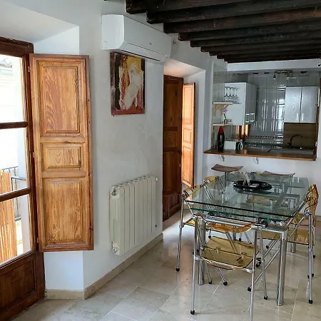 Charming De Gomerez Apartment