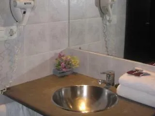 Santa Ana Apartment *