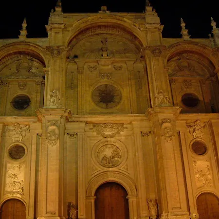 Center * Granada