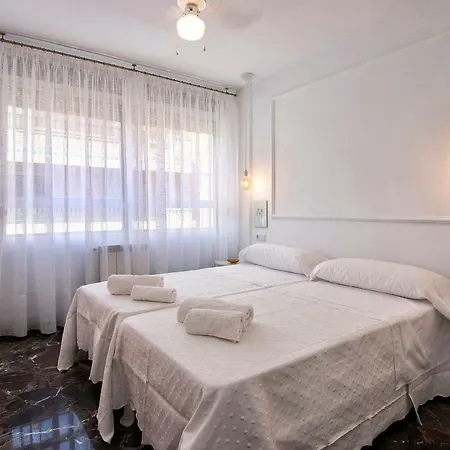 Tuguest Aben Humeya Apartamento
