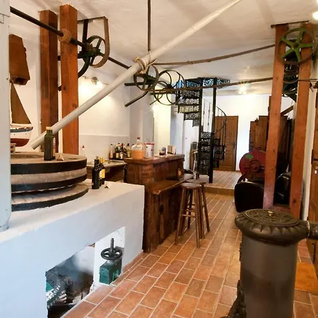 La Panadería At Molino La Ratonera