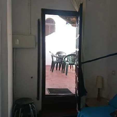 La Casita De *