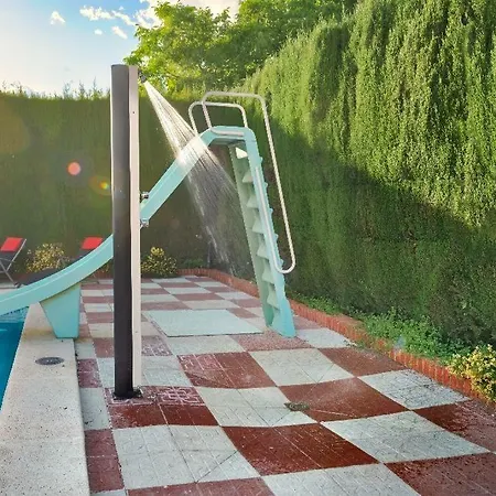 New. Luxury C&c. Jardin, Piscina Y Barbacoa