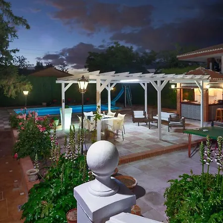 New. Luxury C&c. Jardin, Piscina Y Barbacoa *