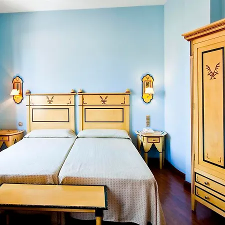 Plaza Nueva Hotell 3*