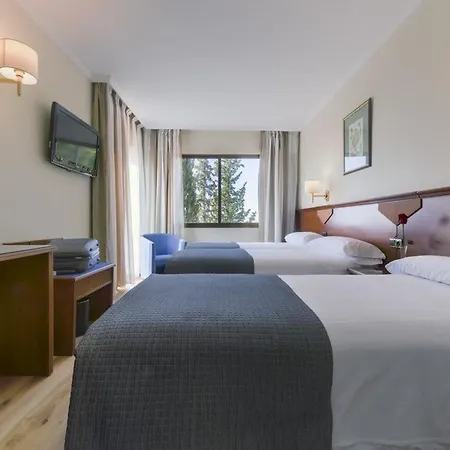 Porcel Alixares 4* Гранада