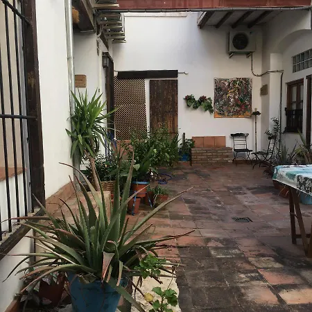 Pensión El Zaguan 2*