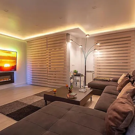 Great Centre Apartment