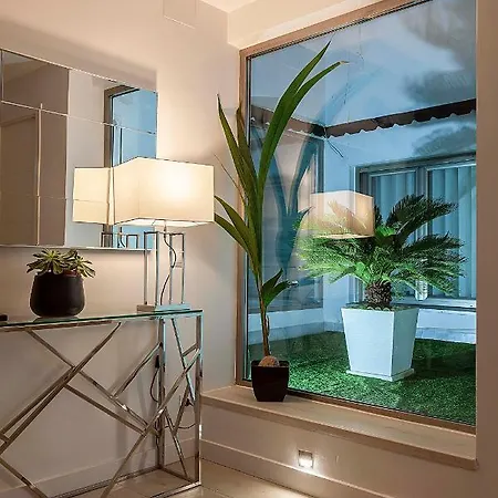 Great Centre Apartment