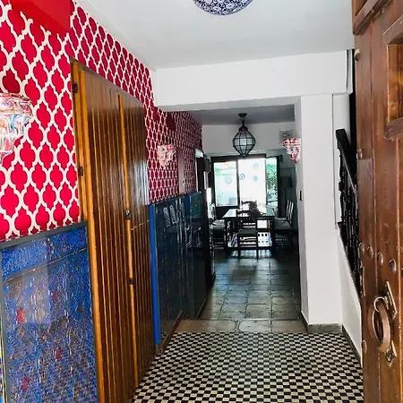 Arab House D' Oro Alhambra Center