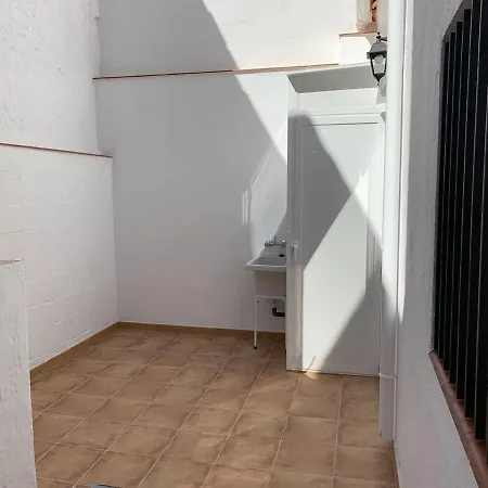 Apartamento En Granada Con Facil Aparcamiento En La Zona Grenada