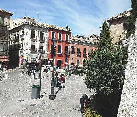 Deluxe 3000 Hotel Granada
