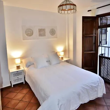 Callejón Del Aljibe De Trillo Apartamento