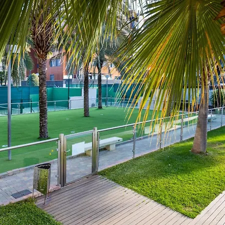 Forum-ciencias Con Piscina, Gym & Parking