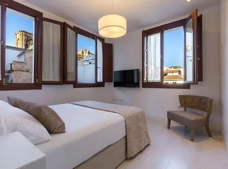 Shine Alcaiceria Apart Otel 4*