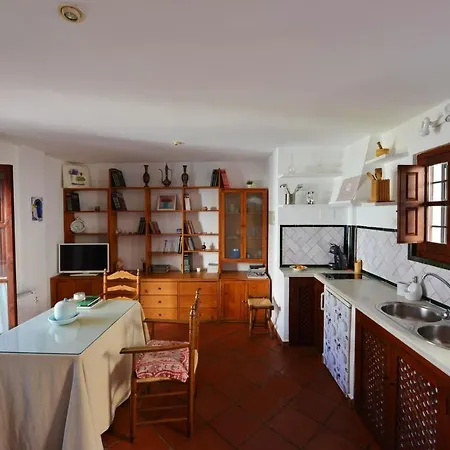 Callejón Del Aljibe De Trillo Apartamento *