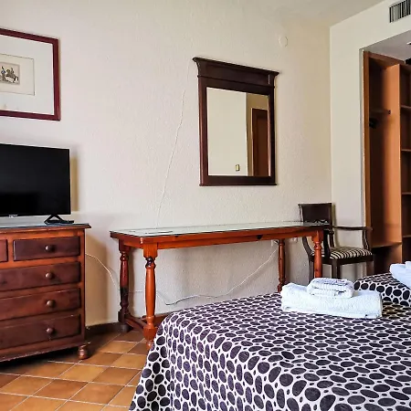 Almona Otel 2*