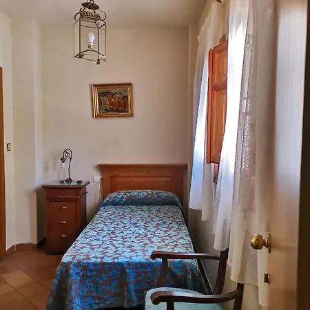 Almona Otel 2*