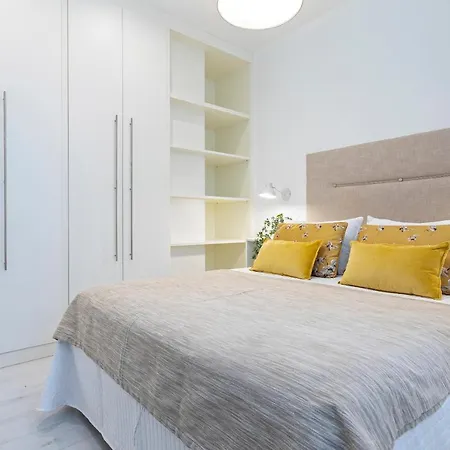 Genteel Zacatin Apartment