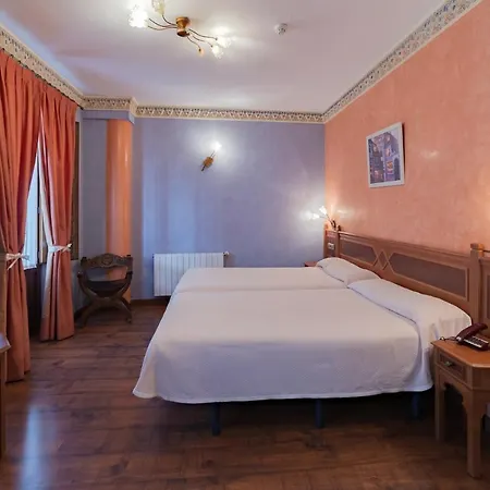 Del Toro Hotel