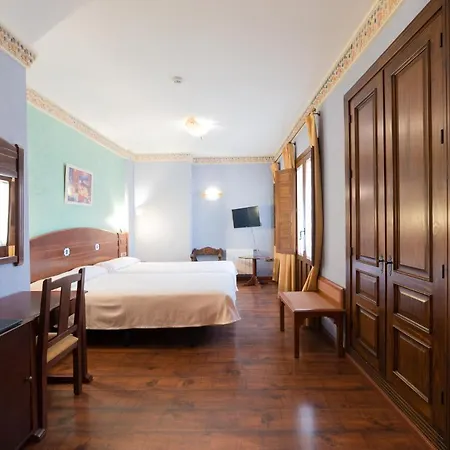 Del Toro Hotel 3*