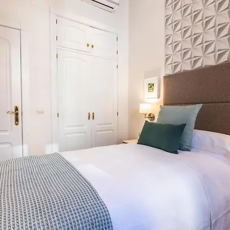 Apartamento Tuguest Isabel La Catolica Granada