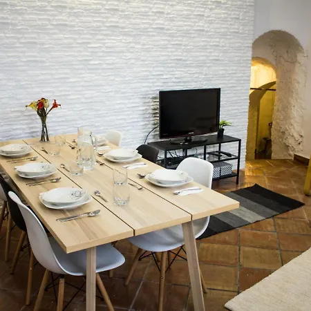 Cueva De Lindaraja By Interhome Granada