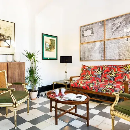 Genteel Romanilla Apartment *
