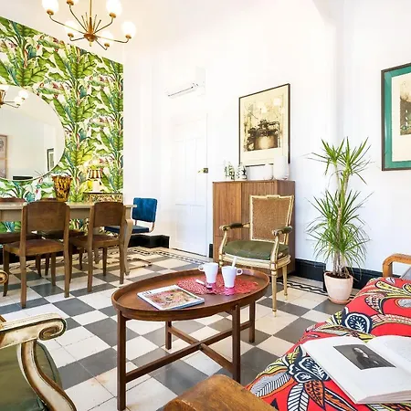Genteel Romanilla Apartment