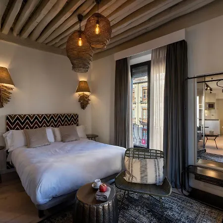 Home4u, Plaza Nueva 3 شقة *