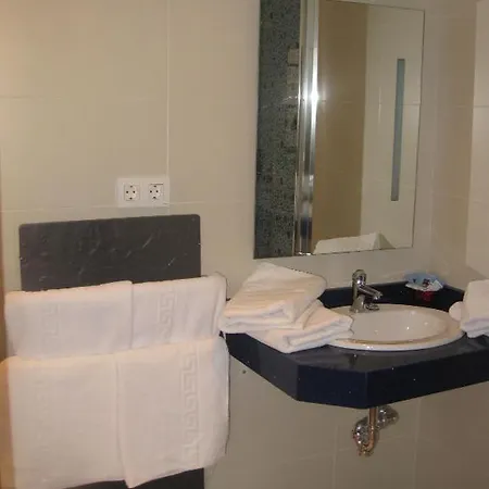 Apartamento Medina Reyes Catolicos