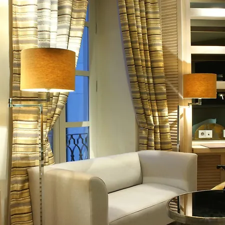 Hotel Oniria 4*