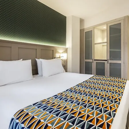 Eurostars Puerta Real Hotell