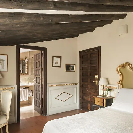 Otel Casa 1800 Granada