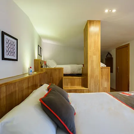 Hotel Boutique Reina Mora 2*