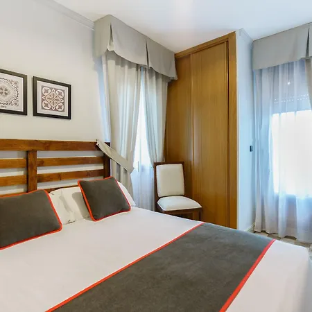 Boutique Reina Mora Hotel