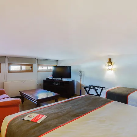 Boutique Reina Mora Hotel